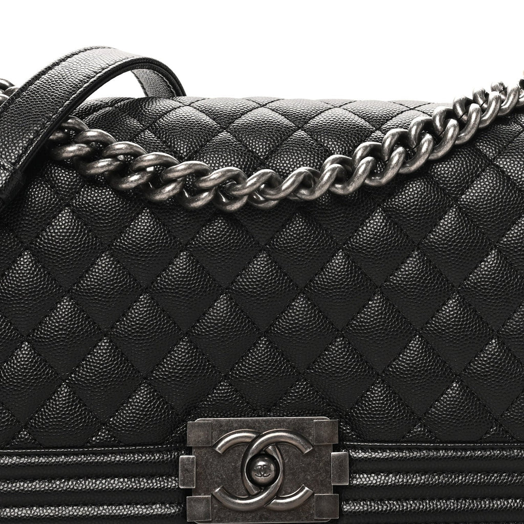 Caviar Quilted Medium Boy Flap Black