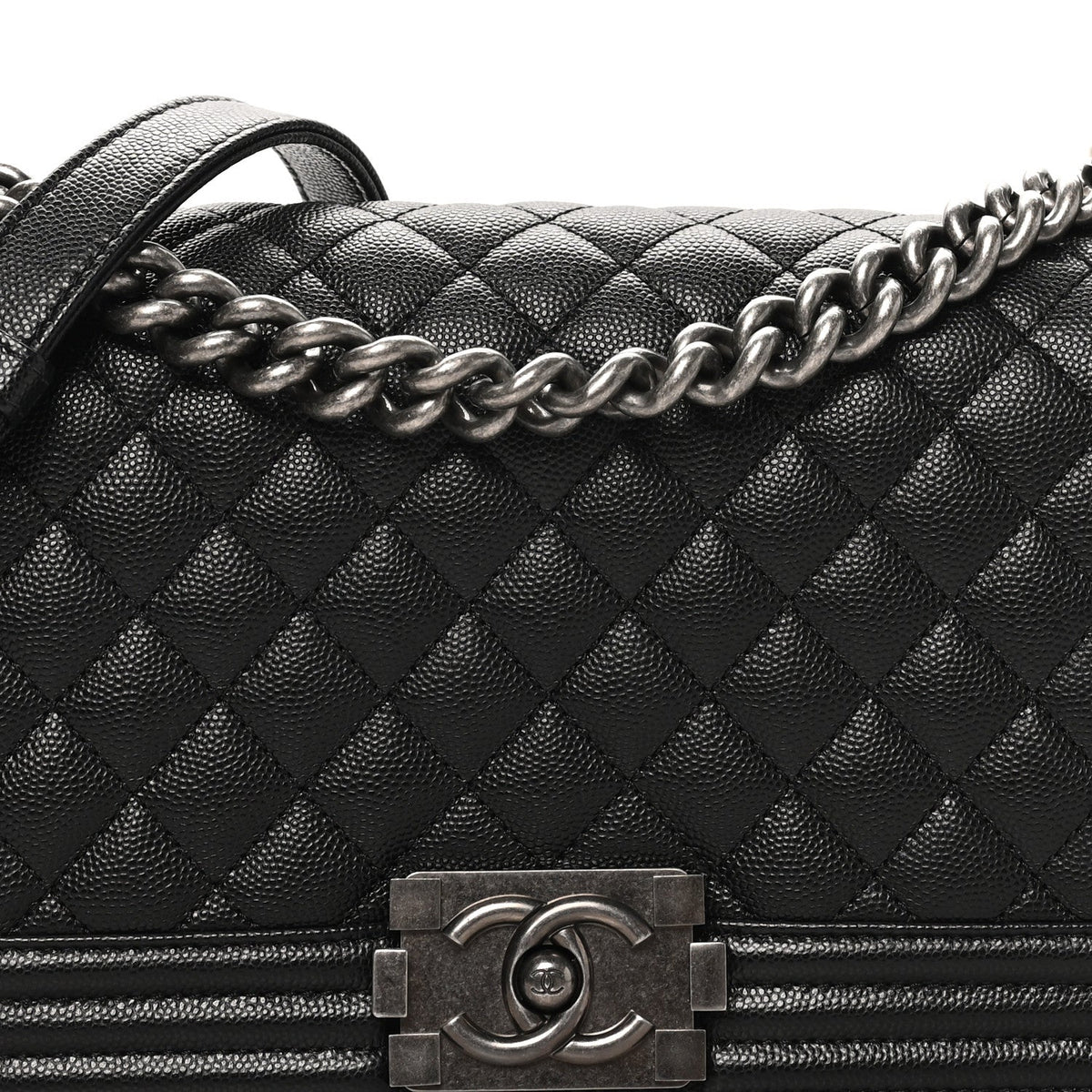 Caviar Quilted Medium Boy Flap Black