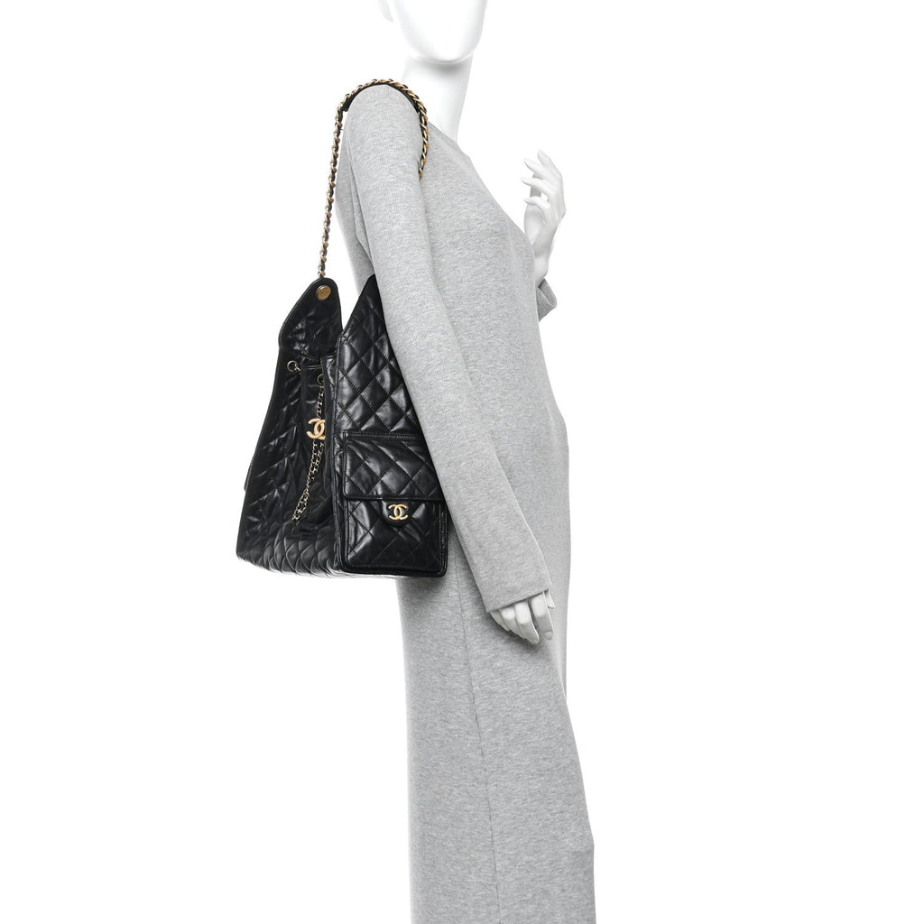 Shiny Crumpled Calfskin Quilted Medium Chanel 25 Handbag Black