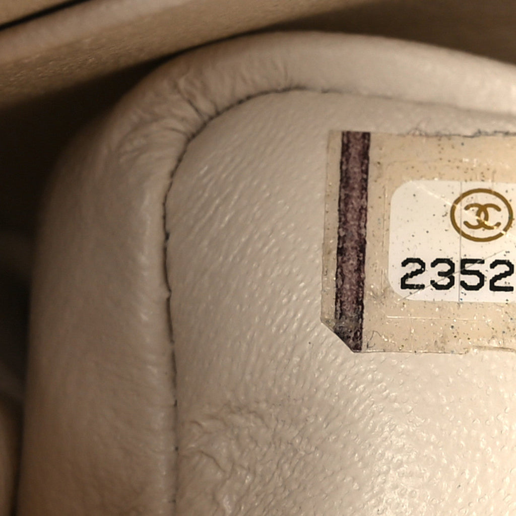 Aged Calfskin Quilted 2.55 Reissue 225 Flap White