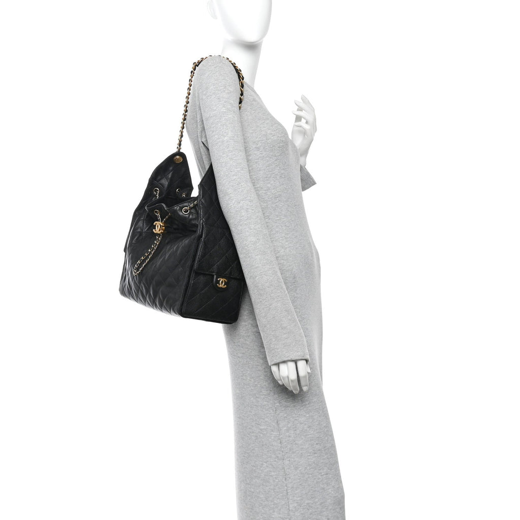 Caviar Quilted Medium Chanel 25 Handbag Black