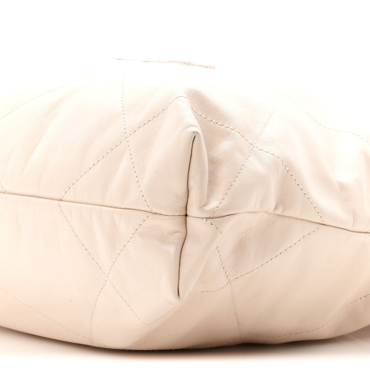 Shiny Calfskin Quilted Small Chanel 22 Ecru
