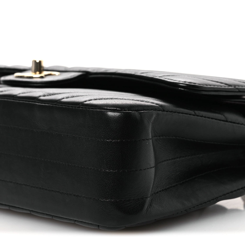 Lambskin Chevron Quilted Medium Double Flap Black