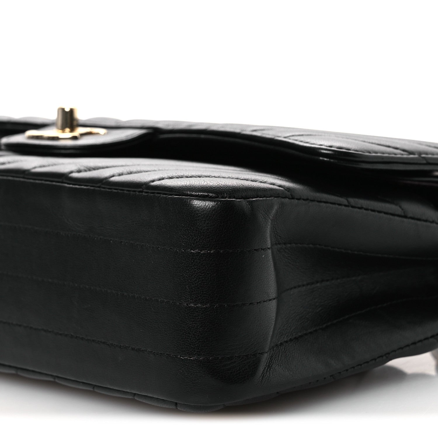 Lambskin Chevron Quilted Medium Double Flap Black