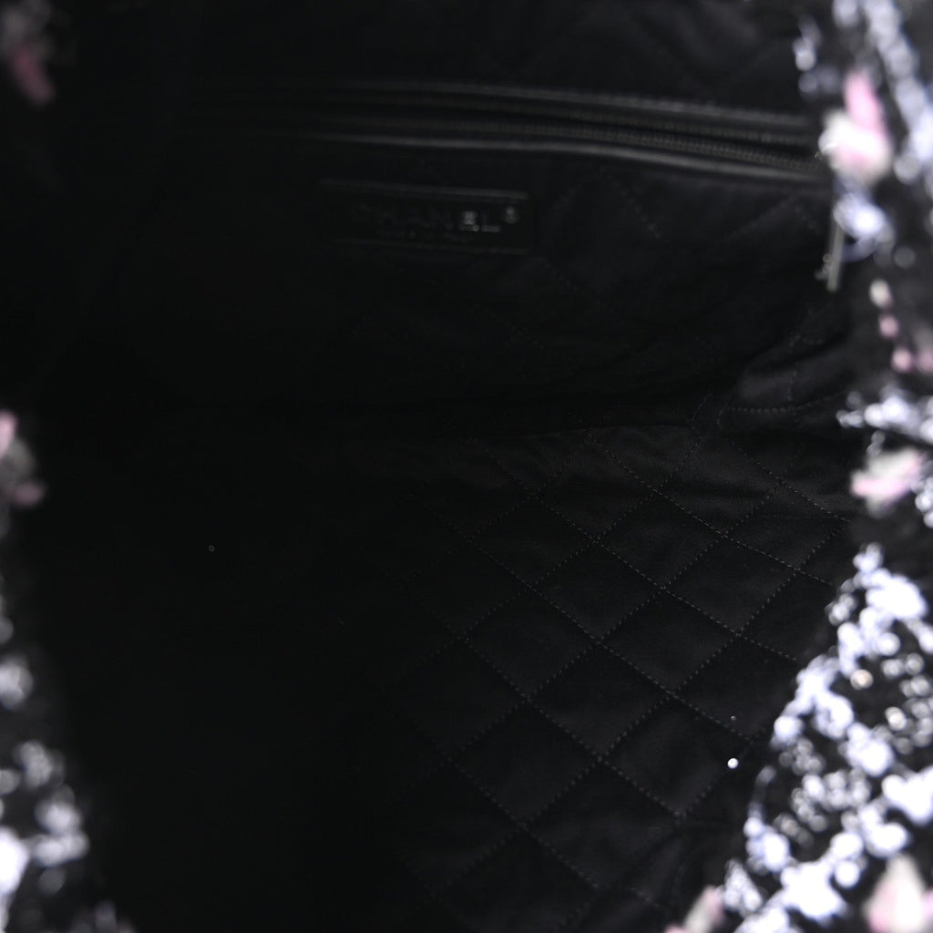 Tweed Patchwork Quilted Small Chanel 22 Black Pink White