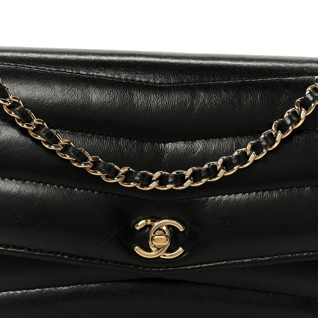 Lambskin Chevron Quilted Wallet On Chain WOC Black