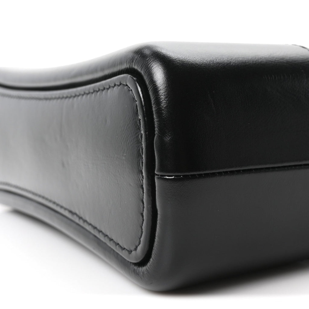 Aged Calfskin Quilted New Medium Gabrielle Hobo Black