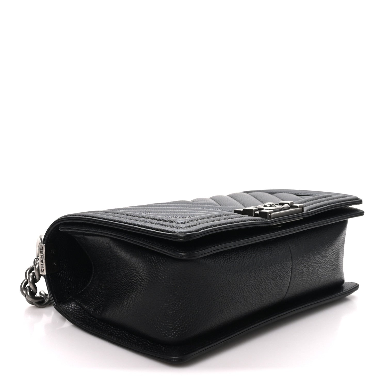 Caviar Chevron Quilted Medium Boy Flap Black