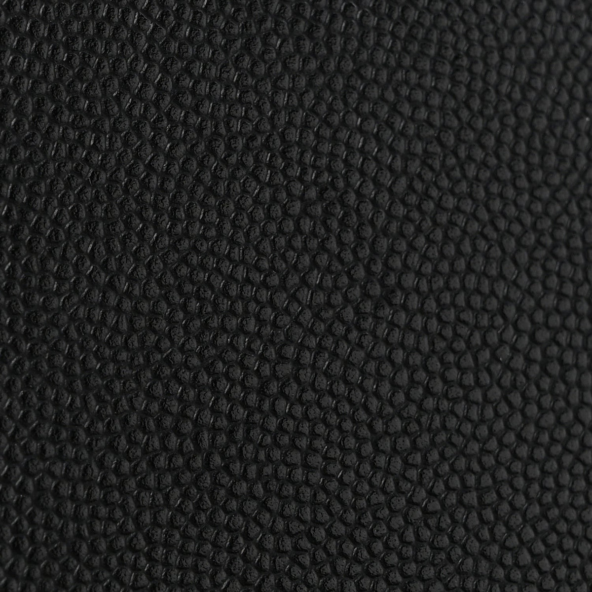Caviar Quilted Medium Boy Flap Black