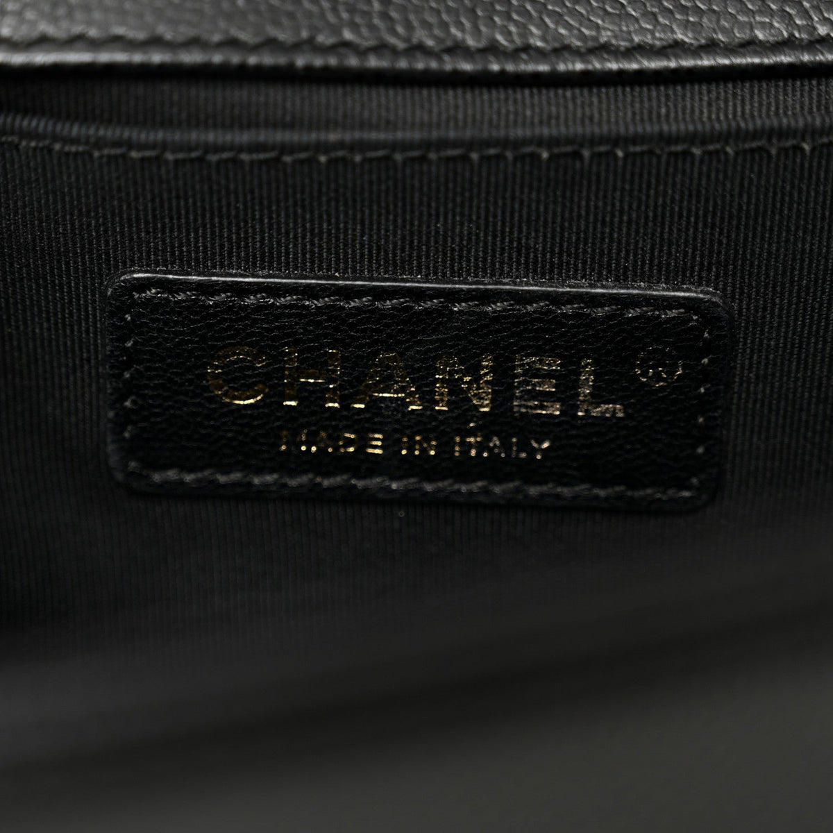 Caviar Quilted Medium Boy Flap Black