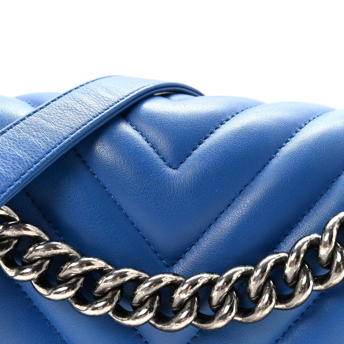 Lambskin Chevron Quilted Medium Boy Flap Bright Blue