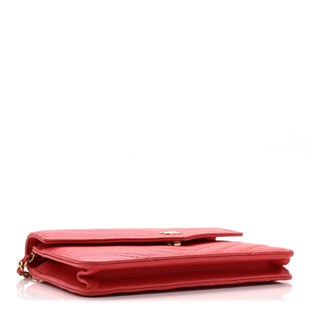 Shiny Goatskin Chevron Quilted Statement Wallet On Chain WOC Red