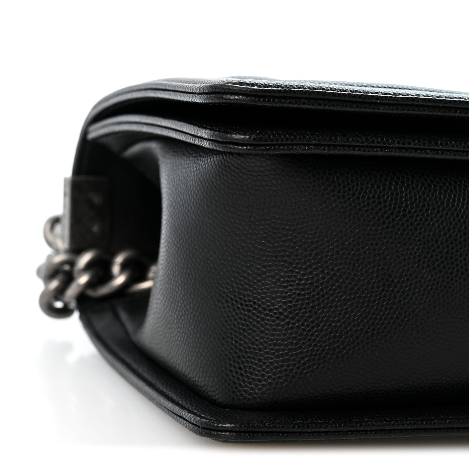 Caviar Chevron Quilted Medium Boy Flap Black