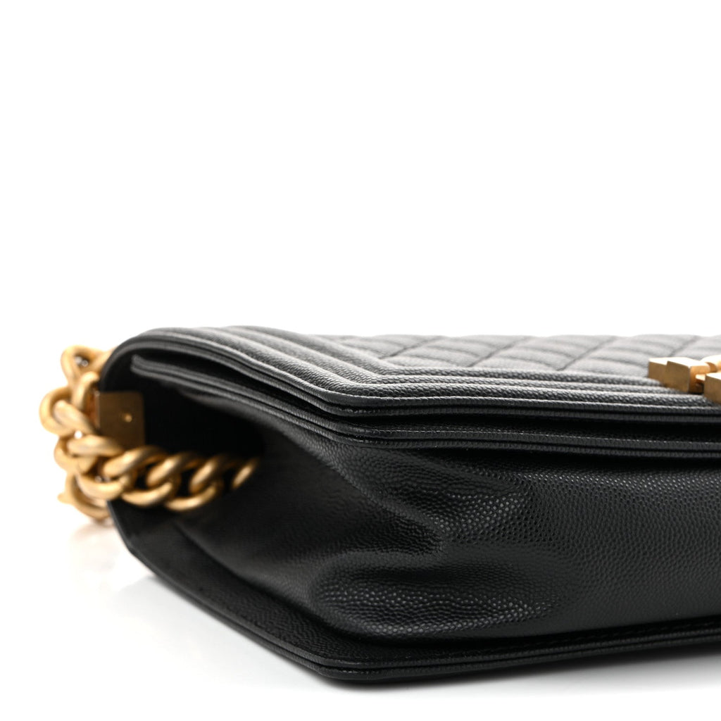 Caviar Quilted Medium Boy Flap Black
