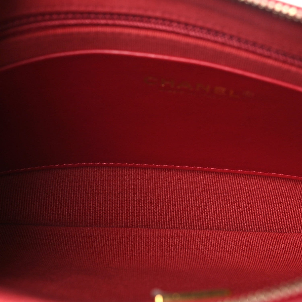 Shiny Crumpled Lambskin Quilted Large Trendy Chain Around Hobo Red