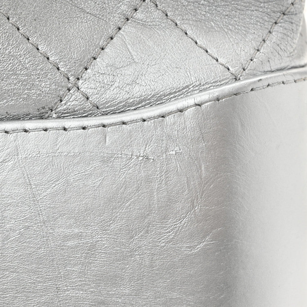 Metallic Aged Calfskin Quilted Medium Gabrielle Silver
