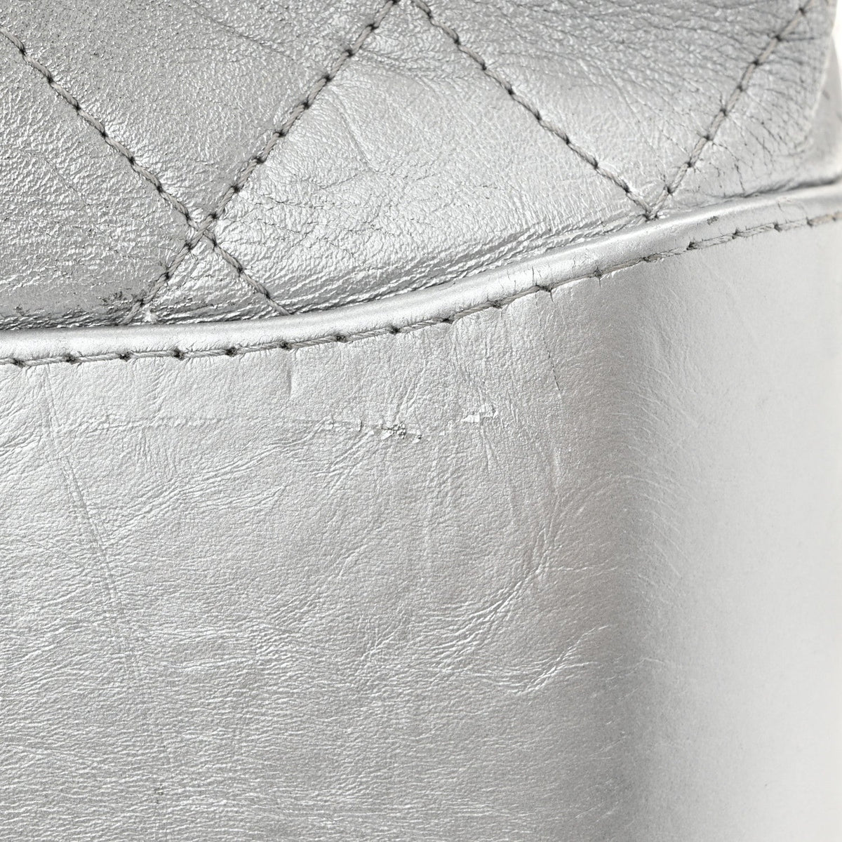Metallic Aged Calfskin Quilted Medium Gabrielle Silver