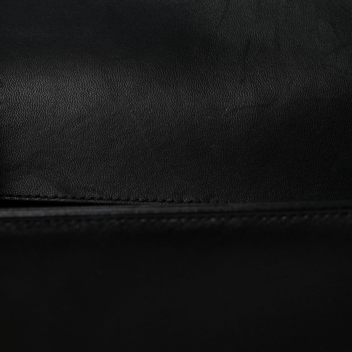Lambskin Quilted Medium Boy Flap Black
