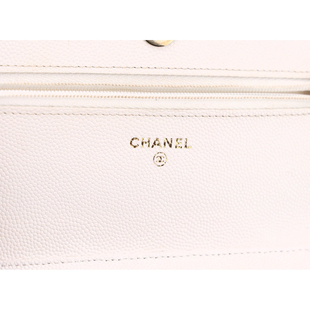 Caviar Quilted Wallet On Chain WOC White