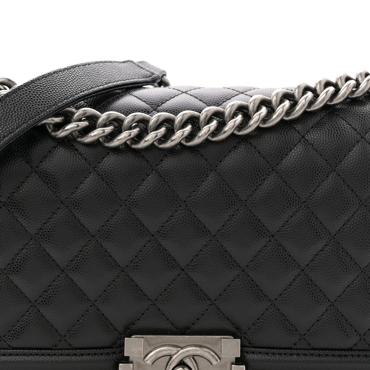 Caviar Quilted Medium Boy Flap Black