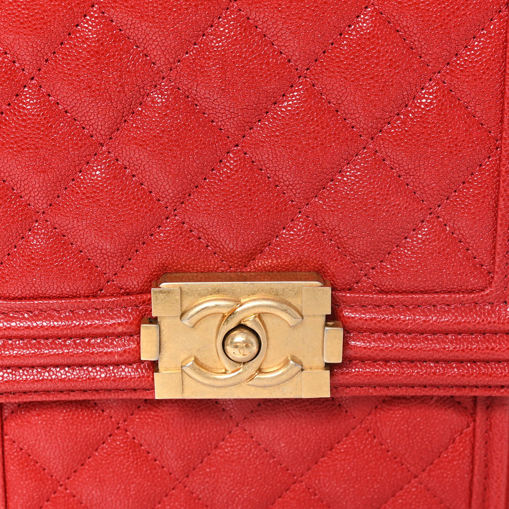 Caviar Quilted North South Boy Flap Red