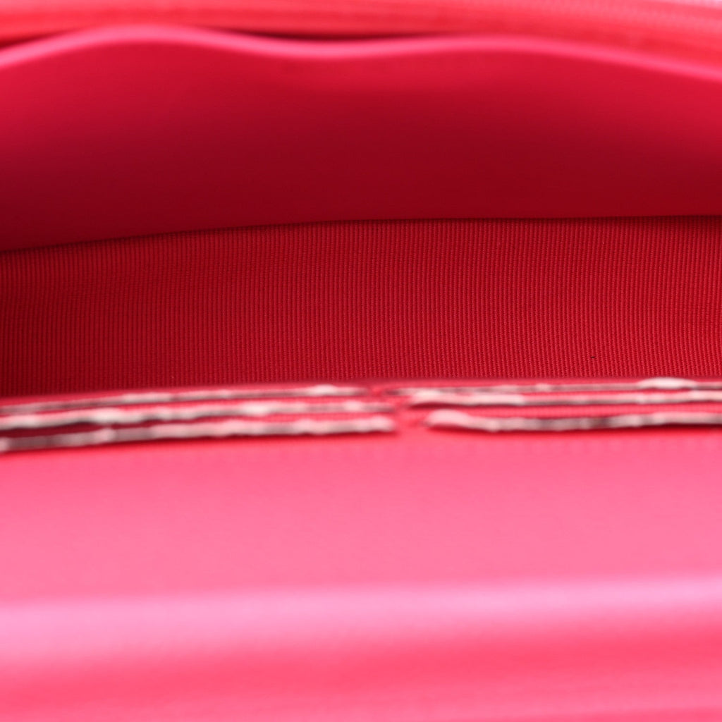 Caviar Quilted Wallet on Chain WOC Fuchsia