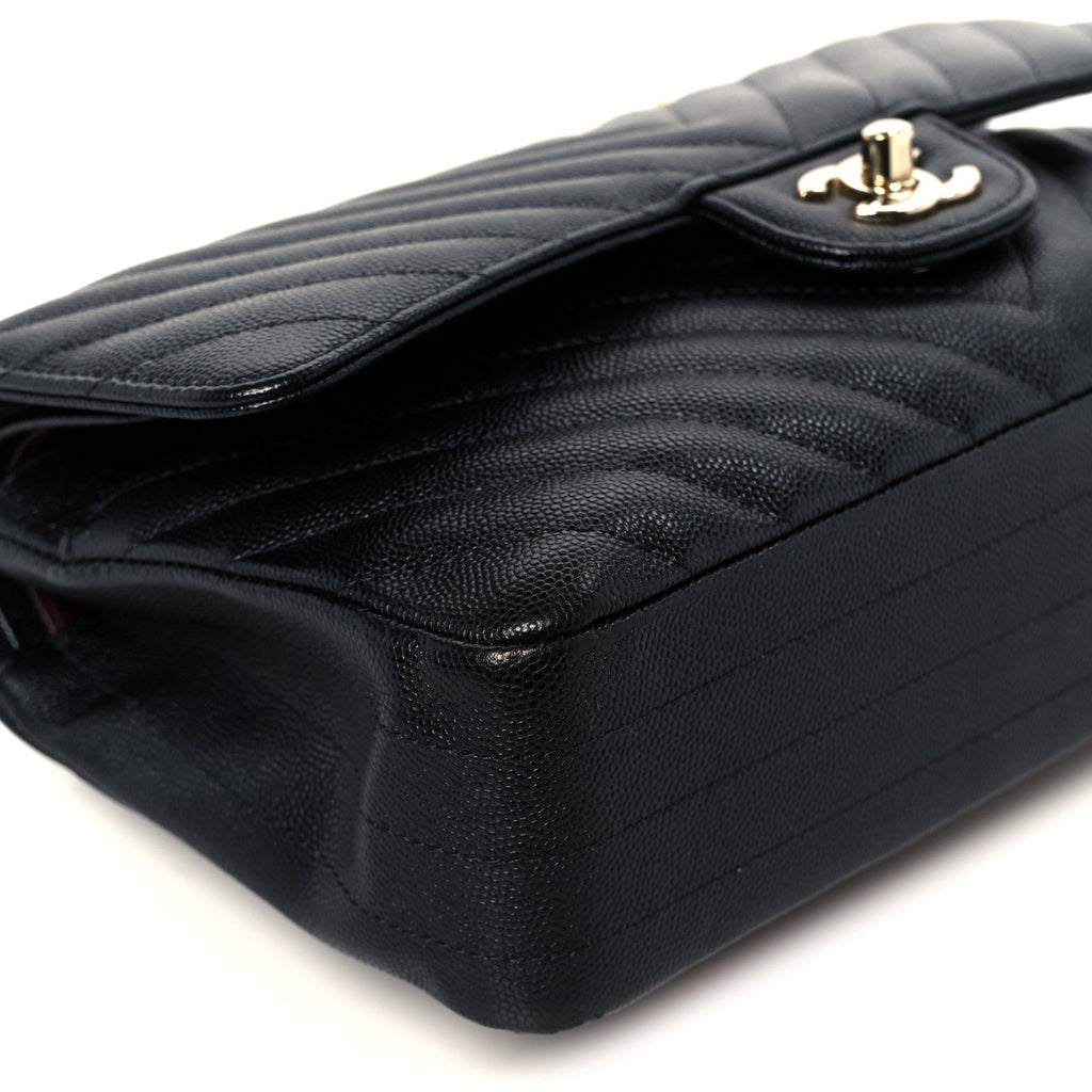 Caviar Chevron Quilted Medium Double Flap Black
