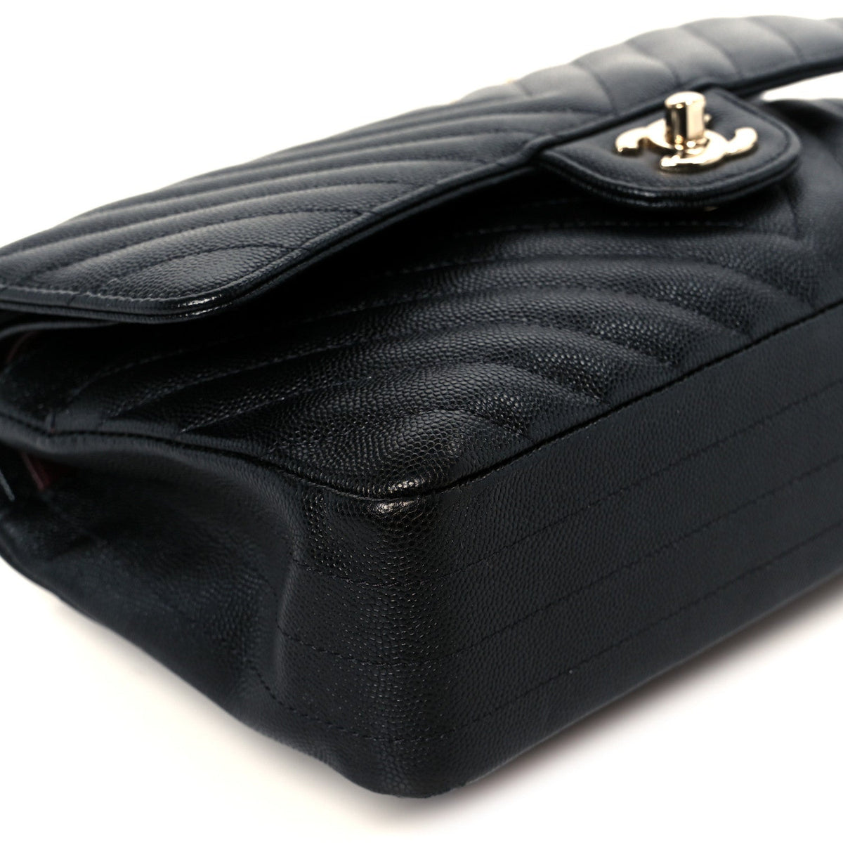 Caviar Chevron Quilted Medium Double Flap Black
