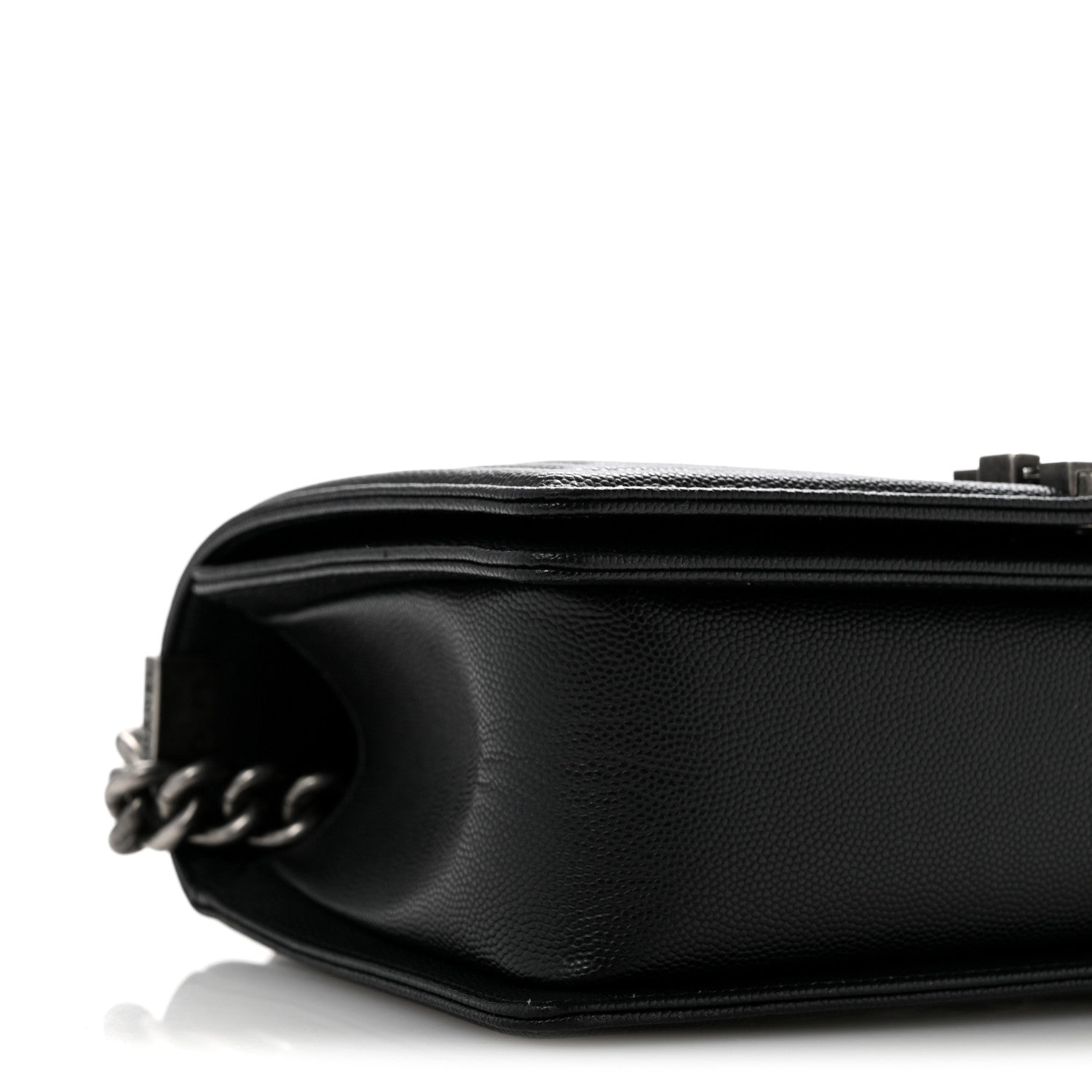 Caviar Quilted Medium Boy Flap Black