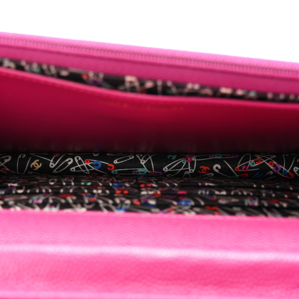 Caviar Quilted Chain Embossed CC Wallet On Chain WOC Fuchsia