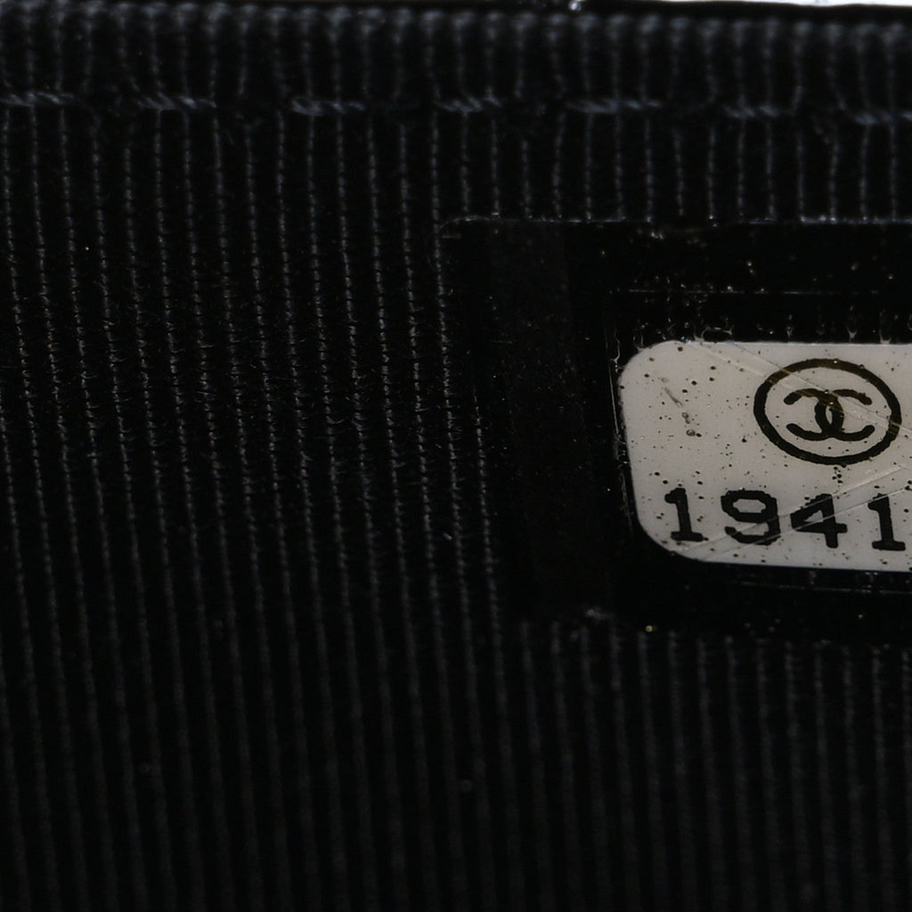 Patent Quilted Wallet On Chain WOC Black