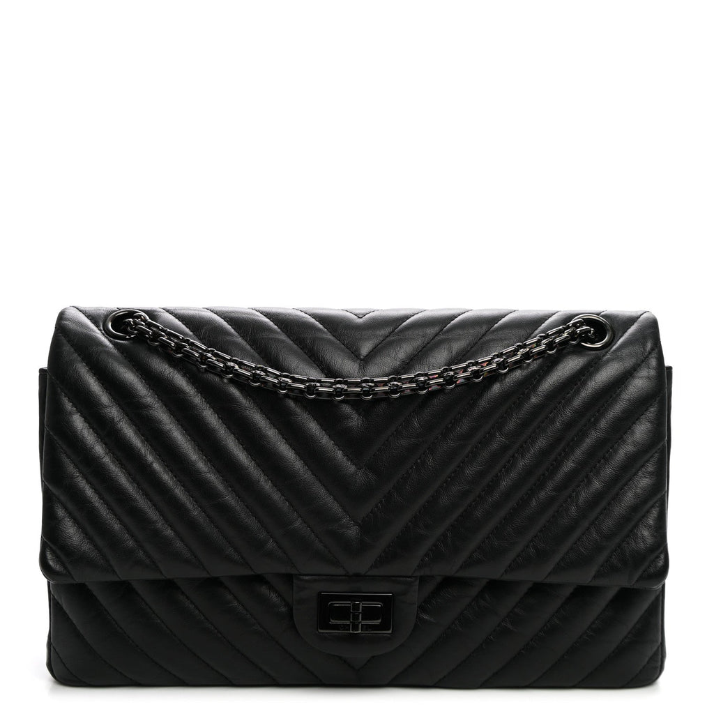 Aged Calfskin Chevron Quilted 2.55 Reissue 226 So Black