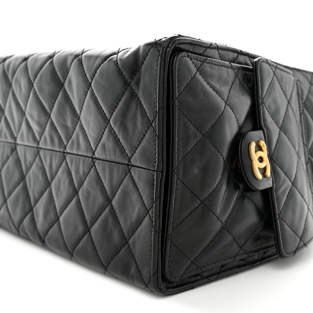 Shiny Crumpled Calfskin Quilted Medium Chanel 25 Handbag Black
