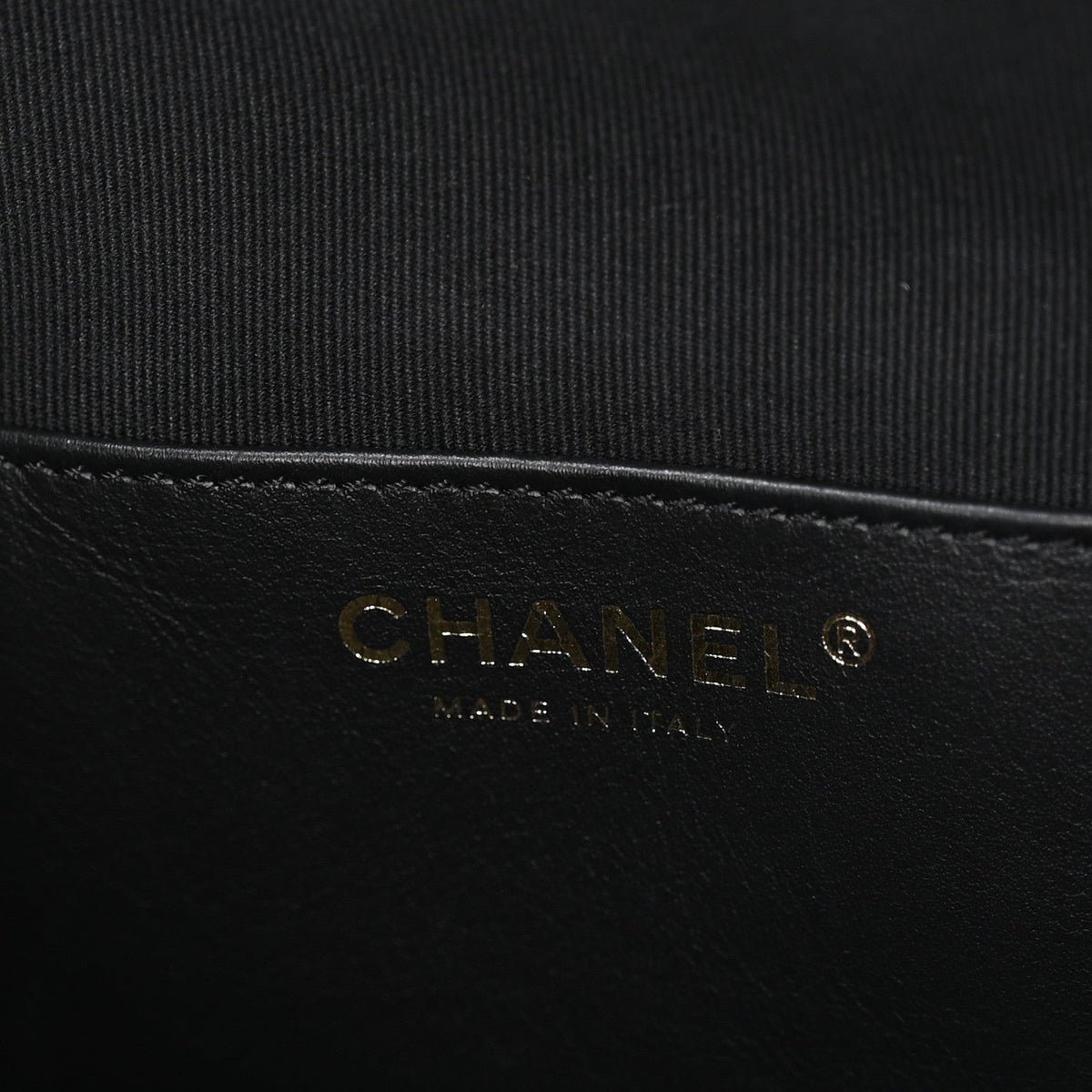 Shiny Crumpled Calfskin Quilted Medium Chanel 25 Handbag Black