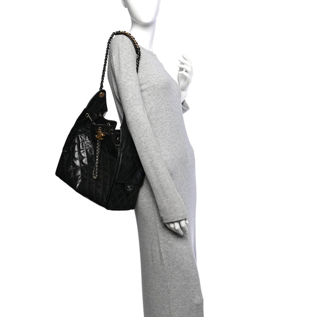 Shiny Crumpled Calfskin Quilted Medium Chanel 25 Handbag Black