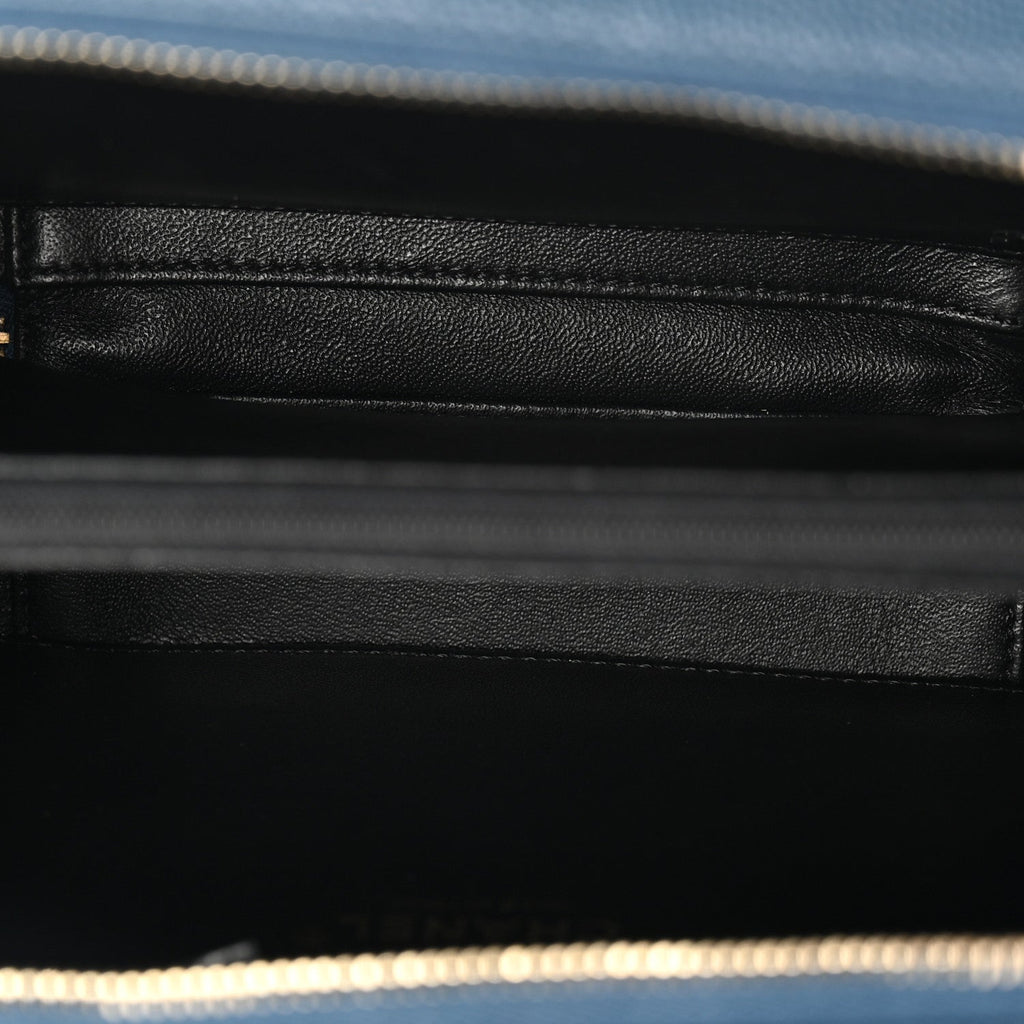 Caviar Quilted Medium CC Filigree Vanity Case Navy Black