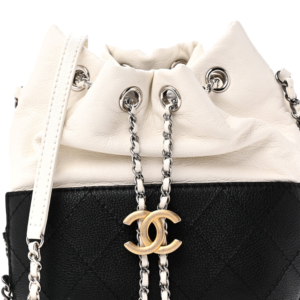 Aged Calfskin Quilted Small Gabrielle Bucket White Black