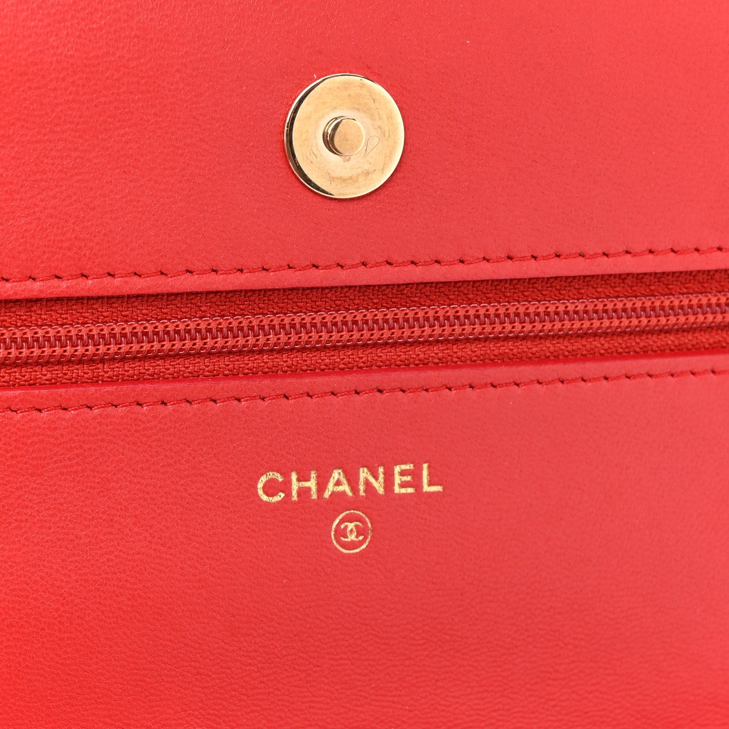 Lambskin Quilted Chain Around Wallet On Chain WOC Red