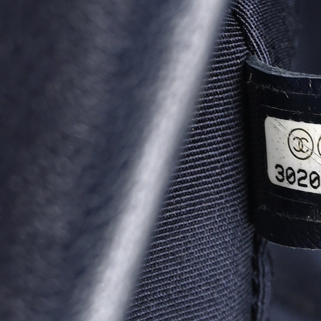 Goatskin Quilted Medium Chanel 19 Flap Navy Blue