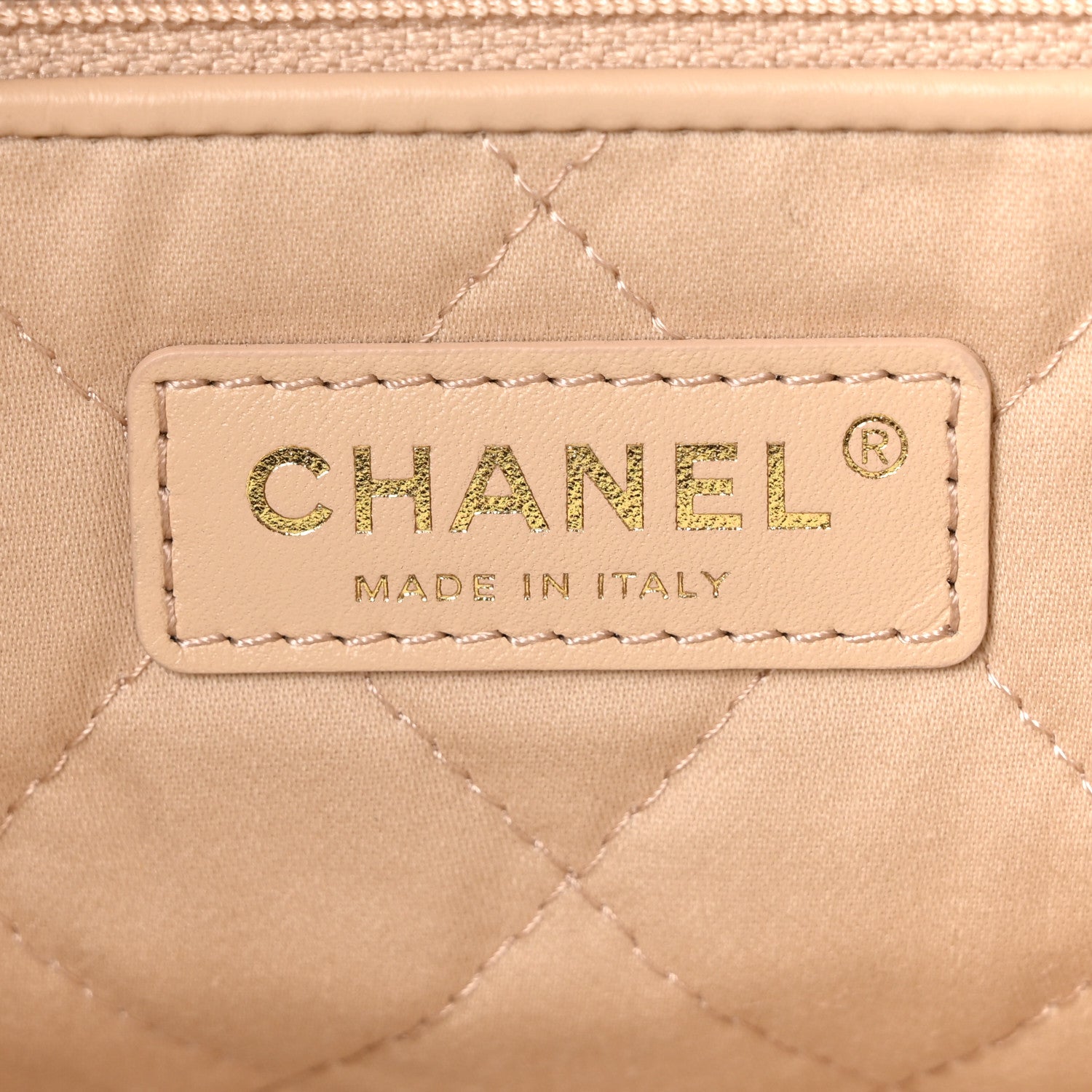 Shiny Calfskin Quilted Small Chanel 22 White