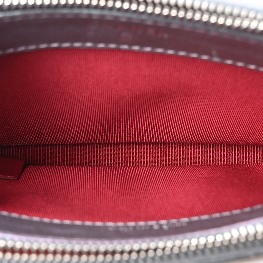Iridescent Lambskin Calfskin Quilted Small Gabrielle Clutch With Chain Light Purple