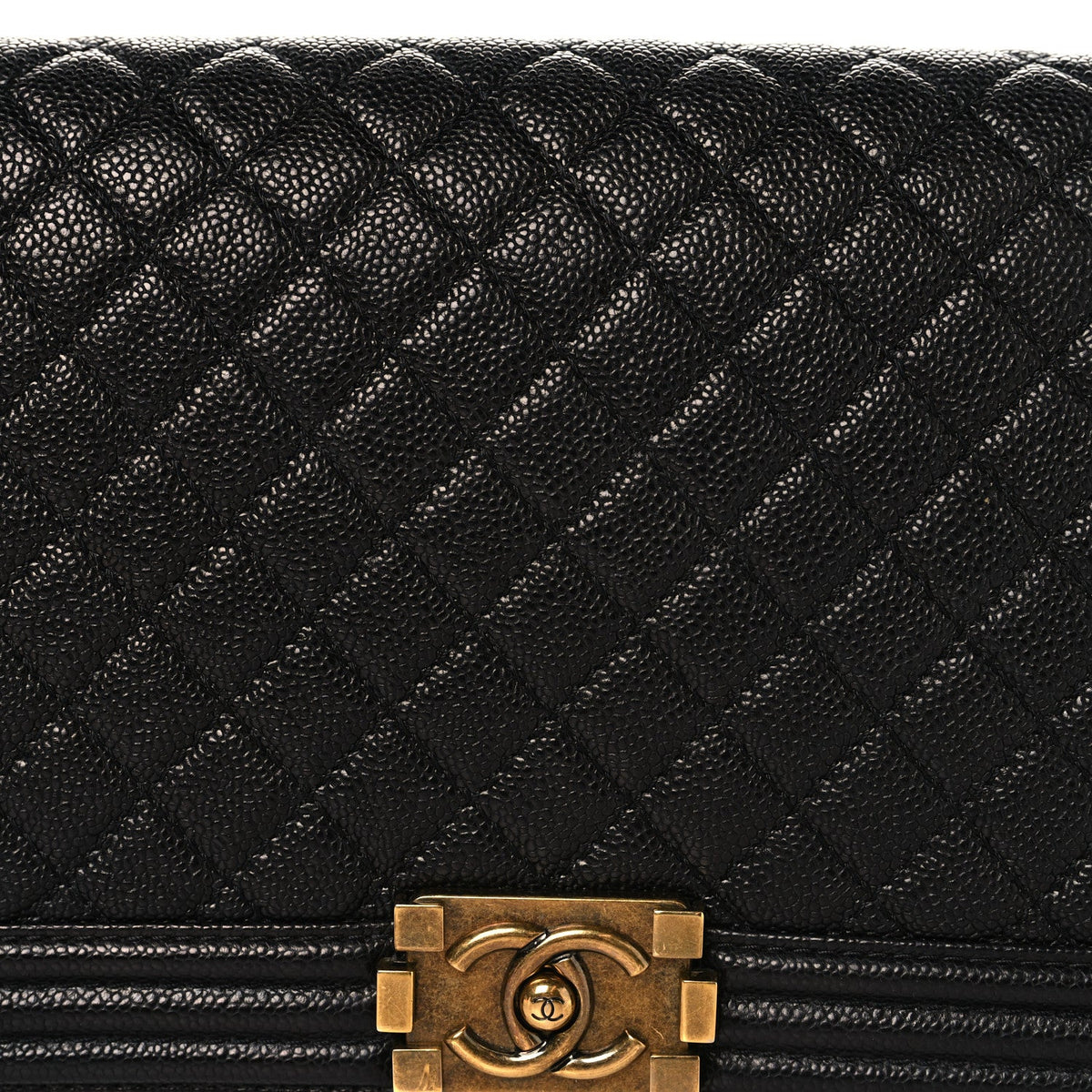 Caviar Quilted New Medium Boy Flap Black