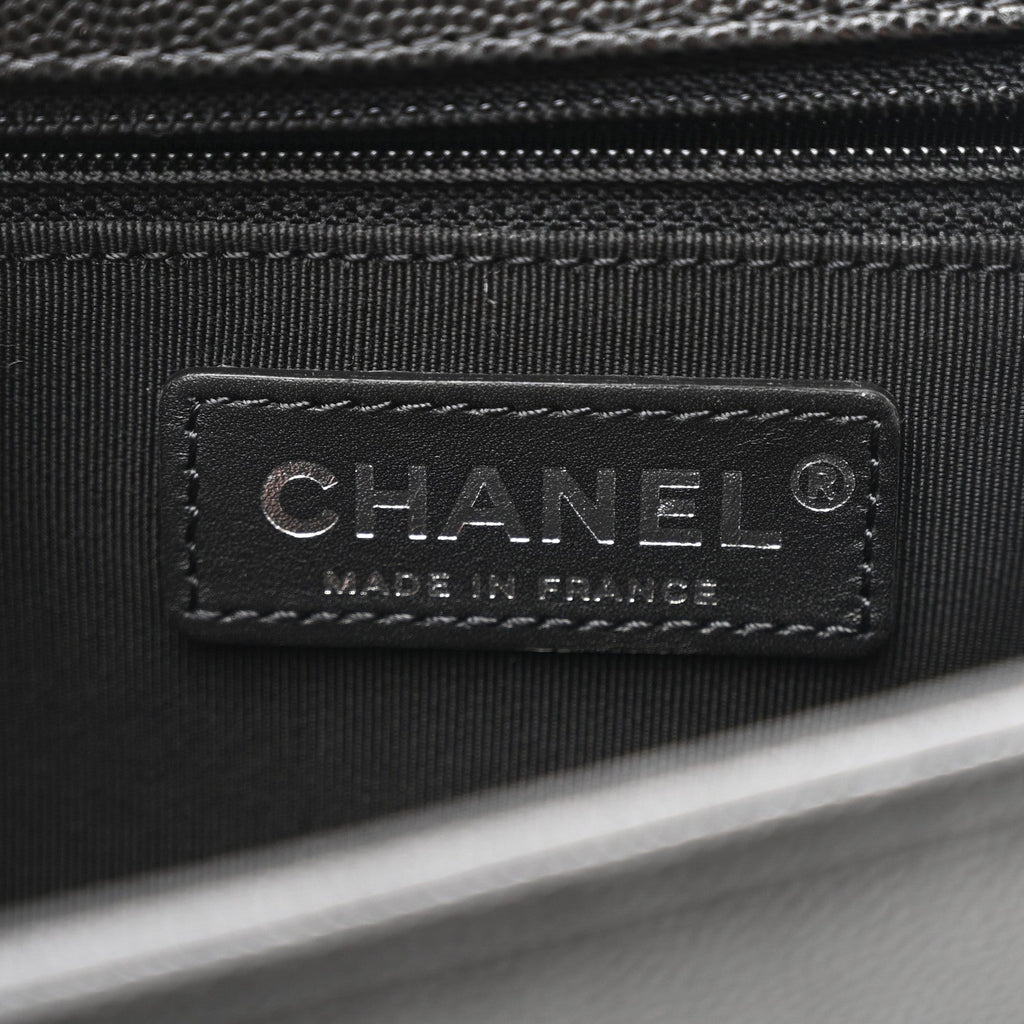 Caviar Quilted New Medium Boy Flap Black
