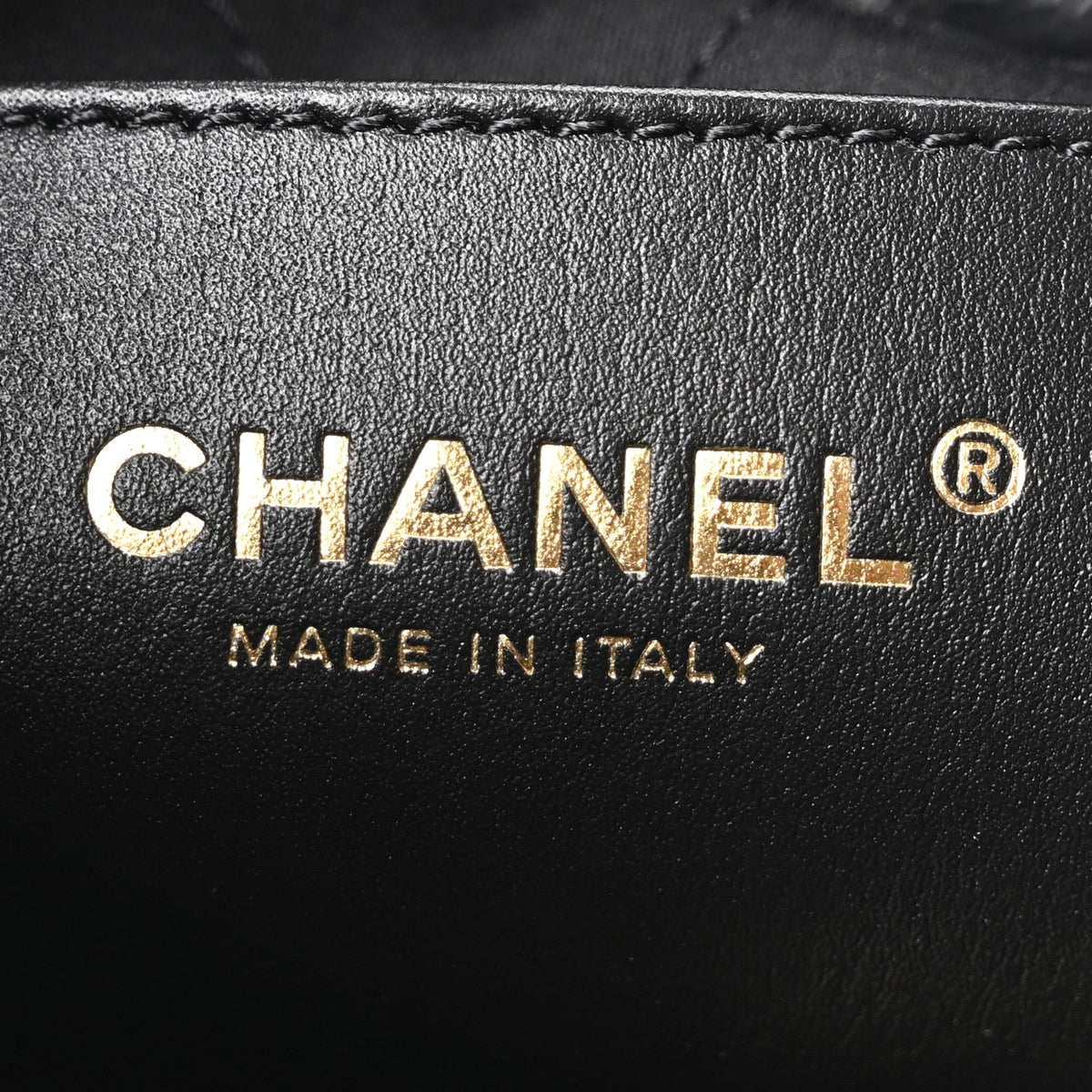 Shiny Caviar Quilted Monochrome Mini Chanel 22 Black