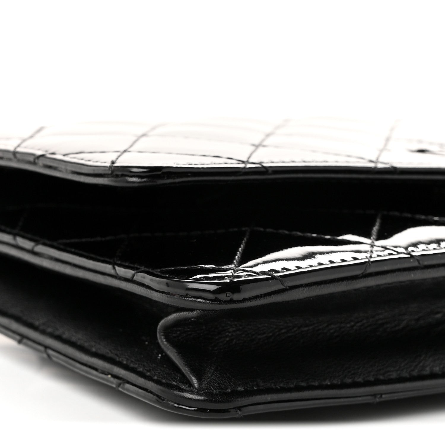 Patent Quilted Wallet On Chain WOC Black