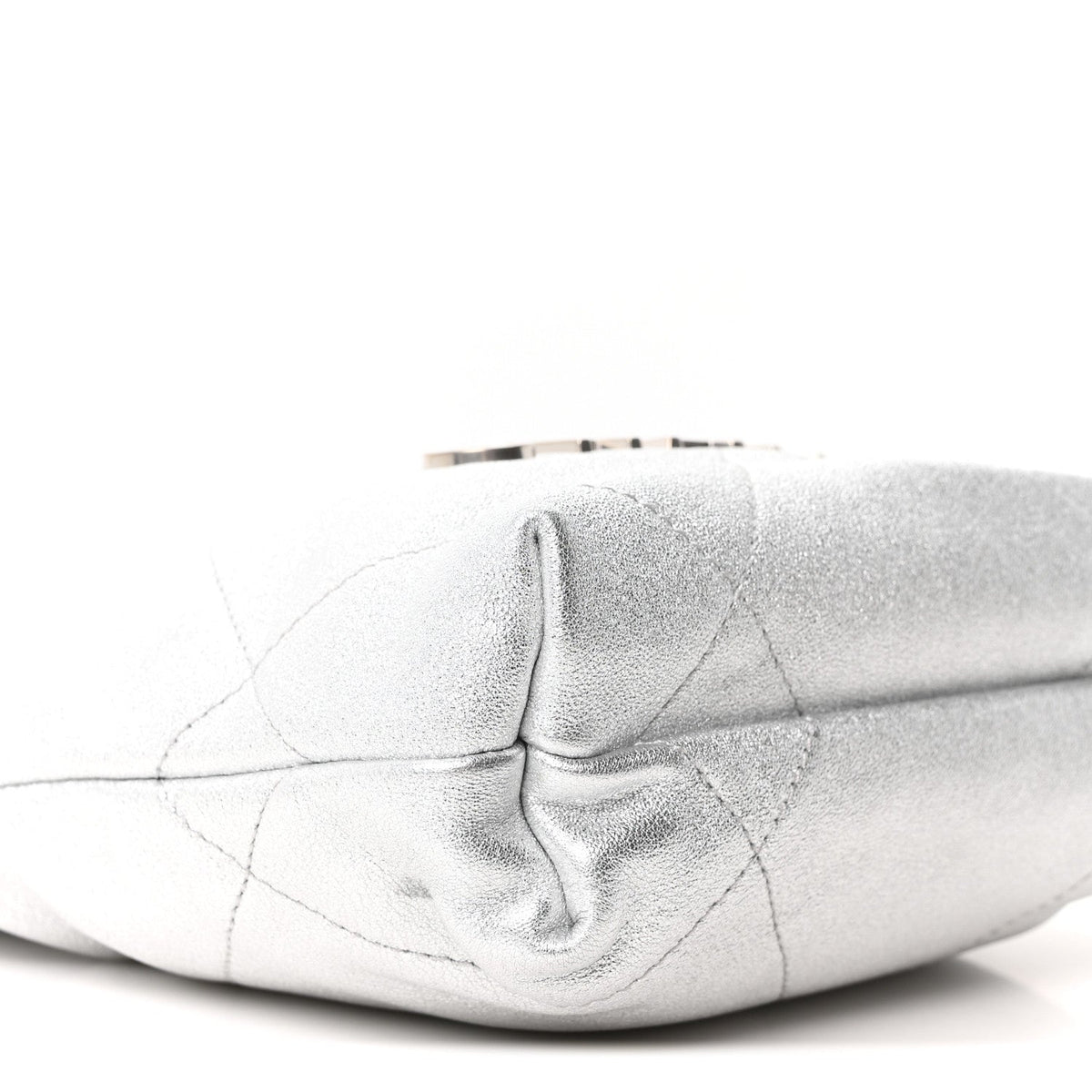 Metallic Lambskin Quilted Mini Chanel 22 Silvery