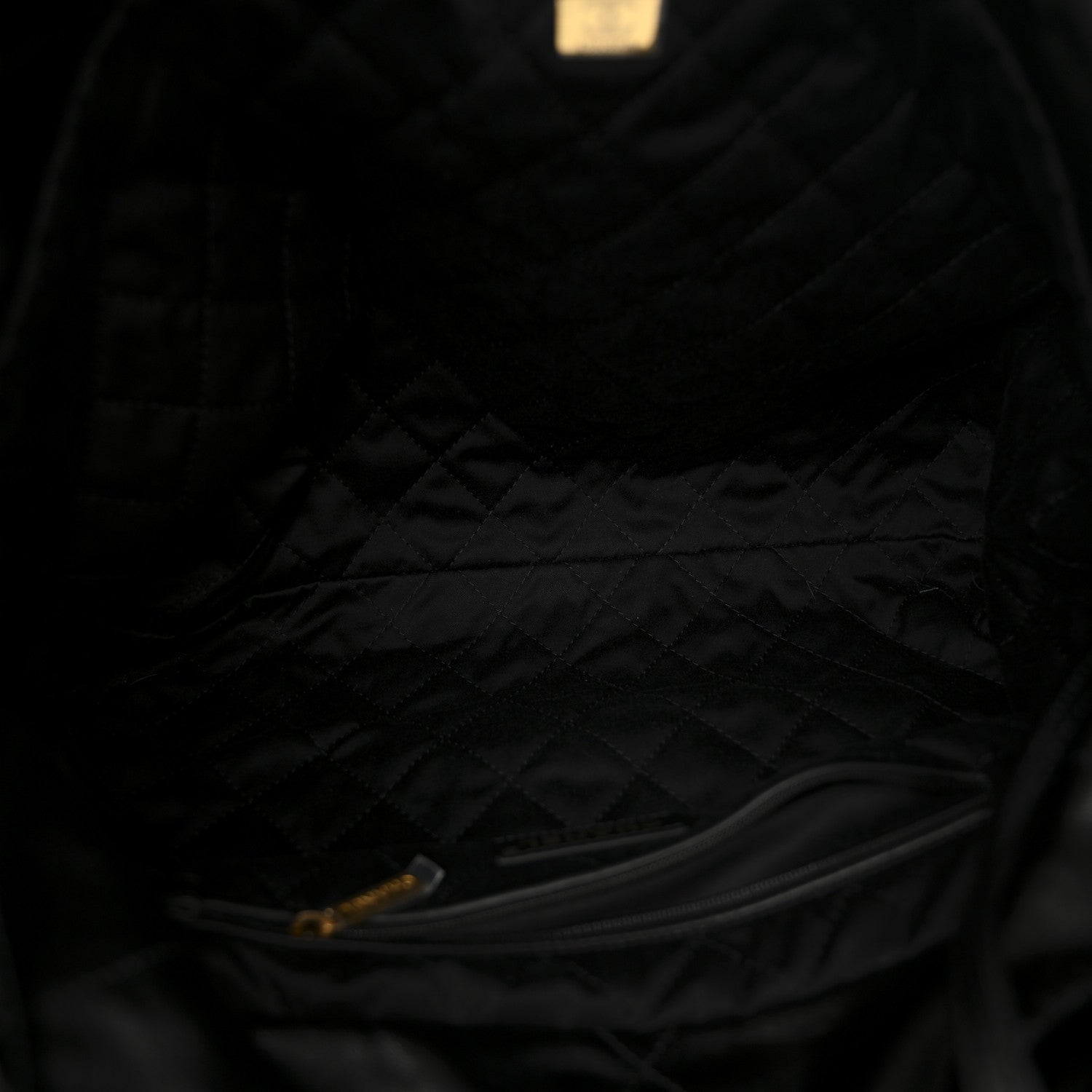 Shiny Calfskin Quilted Chanel 22 Black