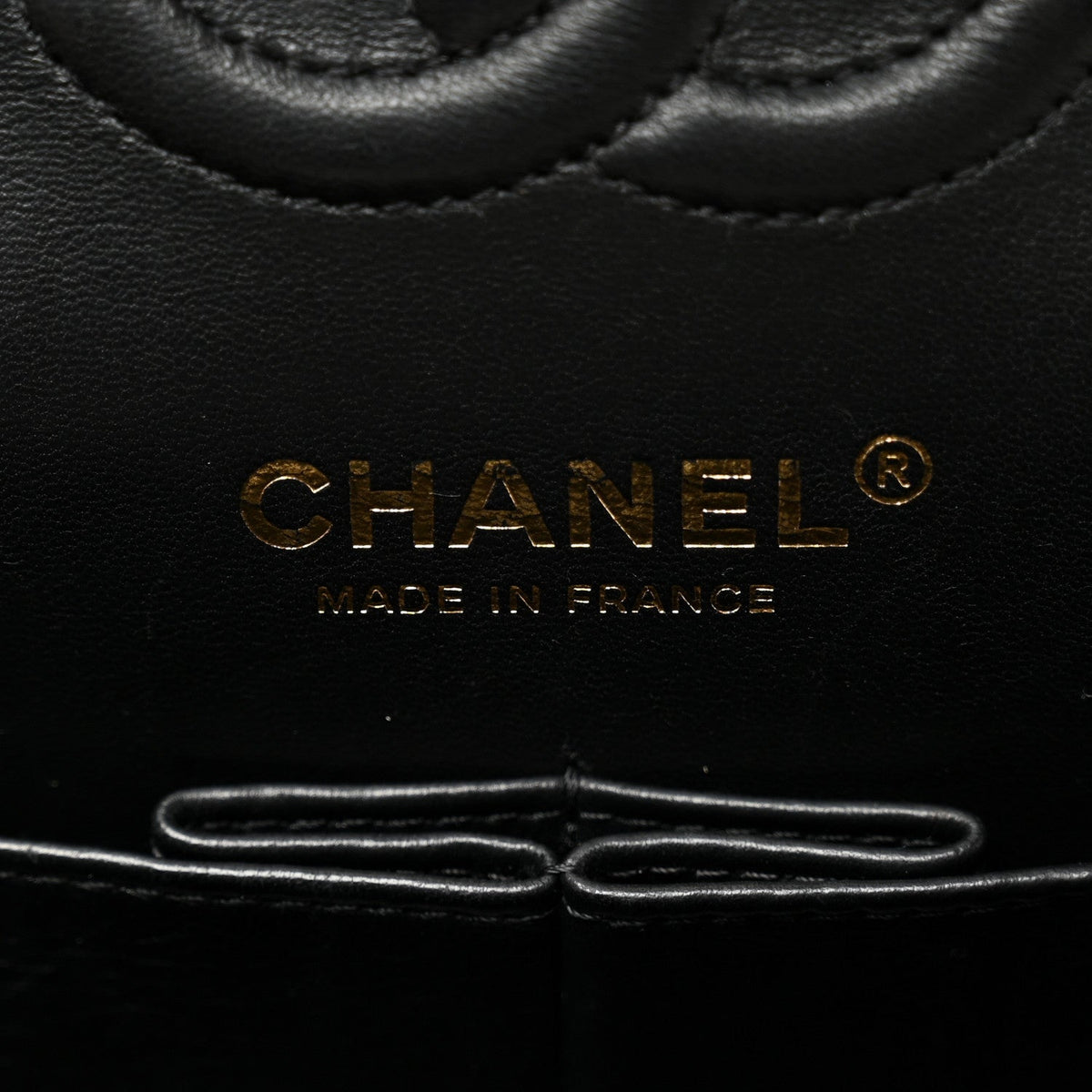 Caviar Flat Chevron Quilted Small Double Flap Black