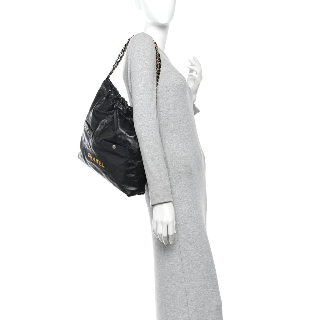 Shiny Calfskin Double Pocket Quilted Chanel 22 Black