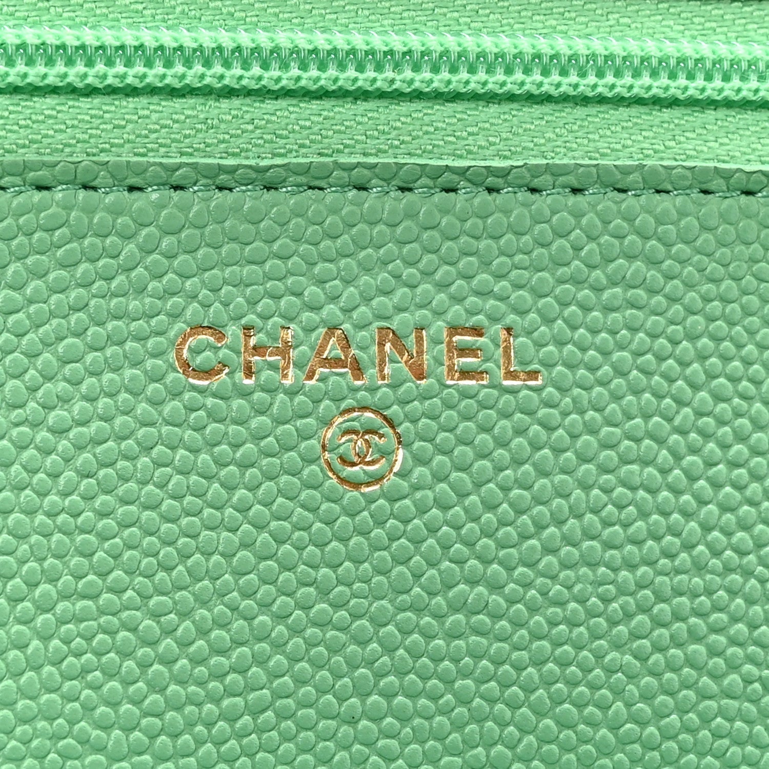 Caviar Quilted Wallet On Chain WOC Green